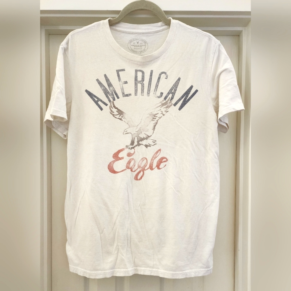 Men's American Eagle tshirt